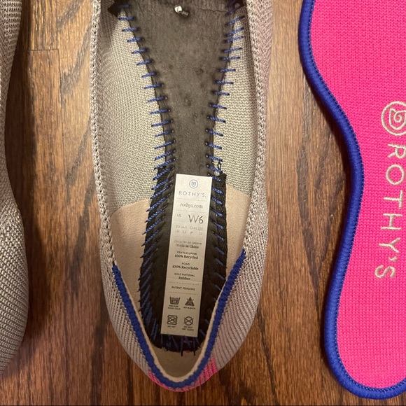 Rothy’s The Point Iridescent Size 6 - Picture 4 of 6